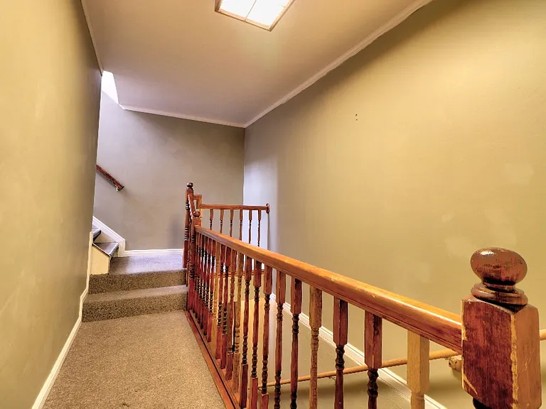 2734 N Edgewood Dr — Photo 3