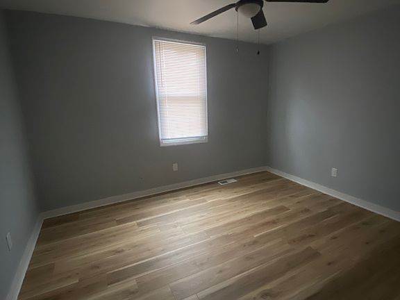 5th image of 2715 Slevin St #1
