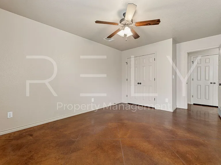 603 W Karey Dr — Photo 22