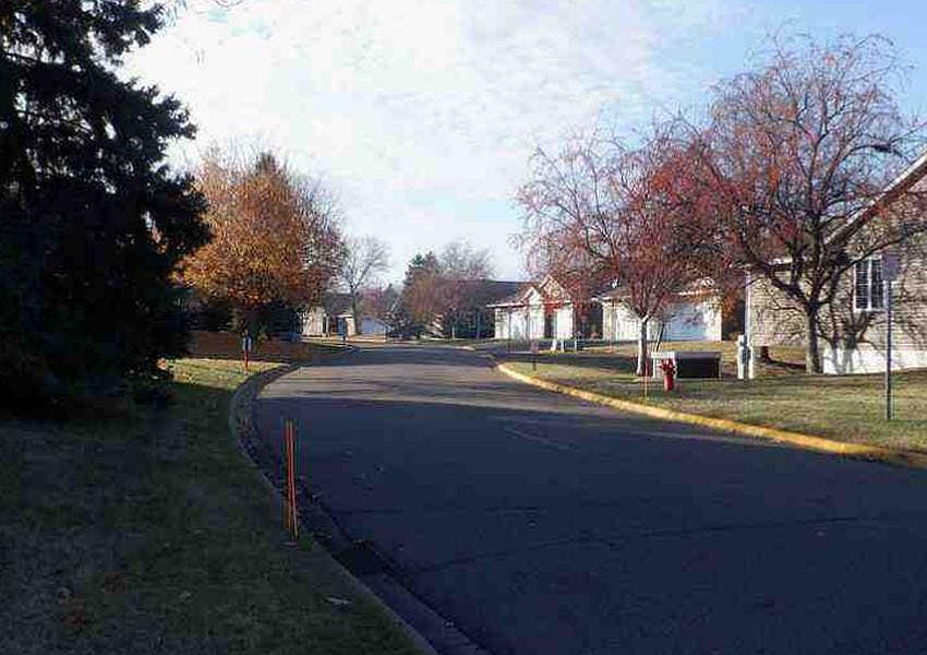 2nd image of 6005 Creekview Ln N