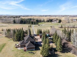 225 E Huggard Rd, Rocky View County, AB T3Z 2C2