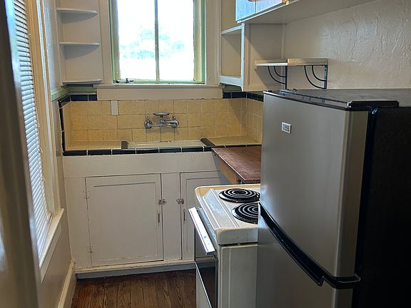 3rd image of 1319 NW 7th Ave #A