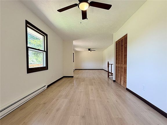5th image of 92 Thomas Rd
