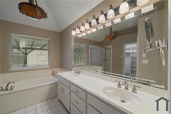 1620 Mercury Pl — Photo 23