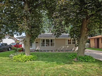 3301 E 26th St, Des Moines, IA, 50317