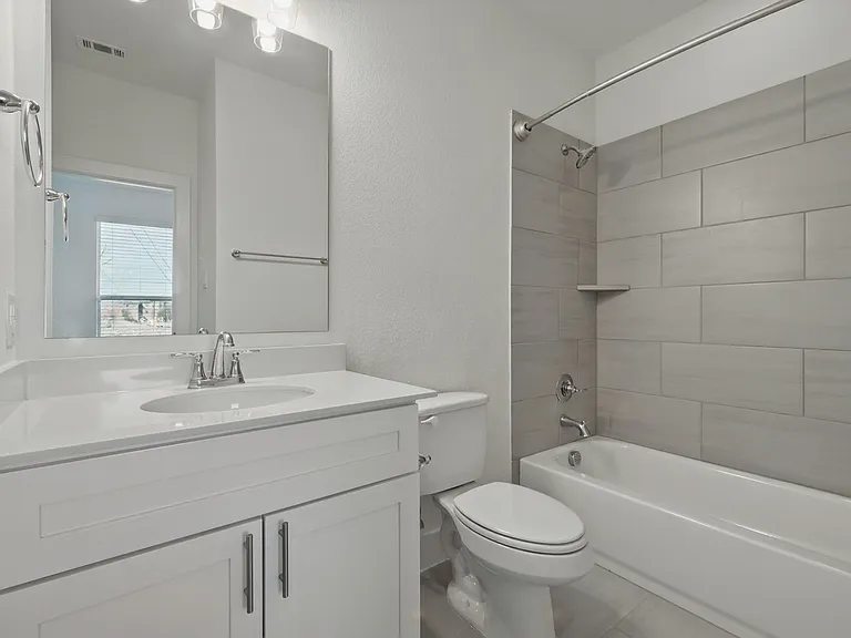 1741 W Cantey St — Photo 15
