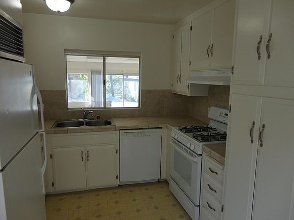 3rd image of 5368-70 W Falls View Dr