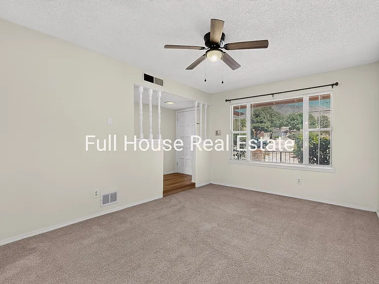 2309 Saturn Pl NE — Photo 7