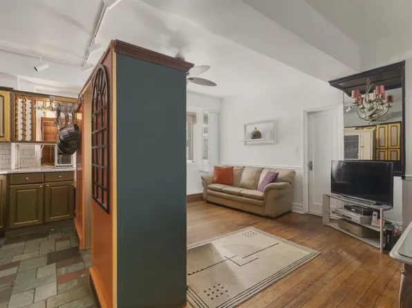 400 Riverside Drive image 13 of 21