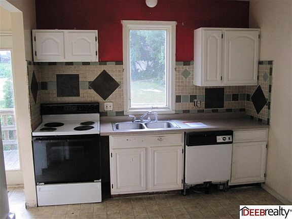 5th image of 4512 S 21st St
