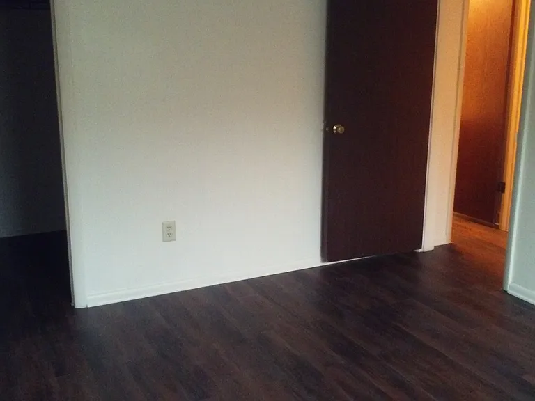 Sugarbush Apartments — Photo 147