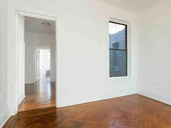 2503 Clarendon Road image 8 of 16