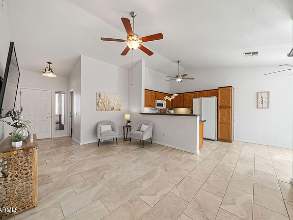 3rd image of 1961 E DORAL Drive