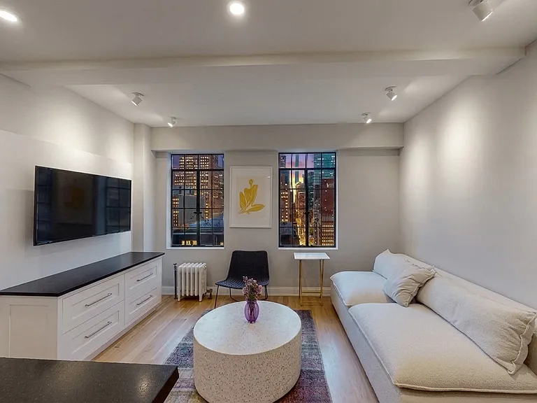 45 Tudor City Pl #1904 — Photo 3