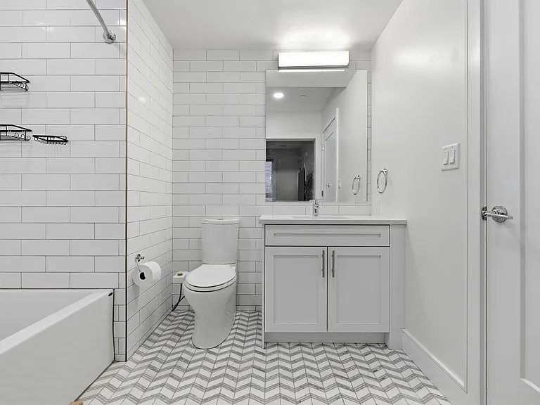 301 Border St #302 — Photo 25