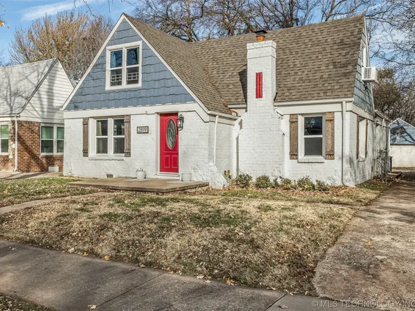 2819 E 2nd St, Tulsa, OK 74104