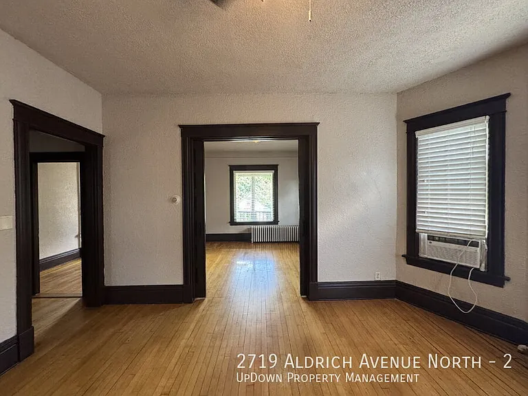 2719 Aldrich Ave N #2 — Photo 17