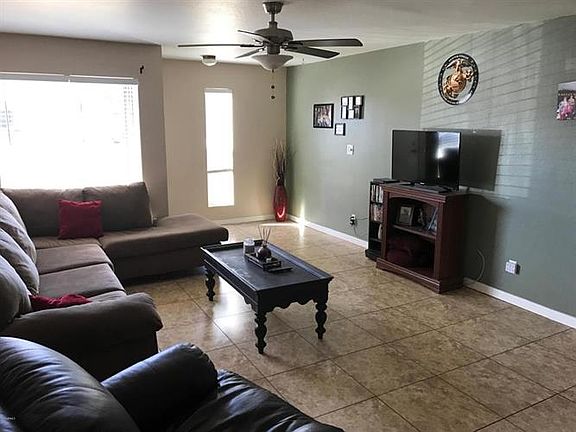3rd image of 2248 E Isabella Ave
