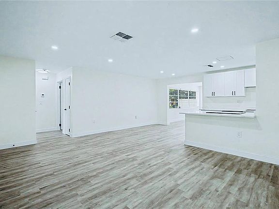 4th image of 3 KANSAS STREET