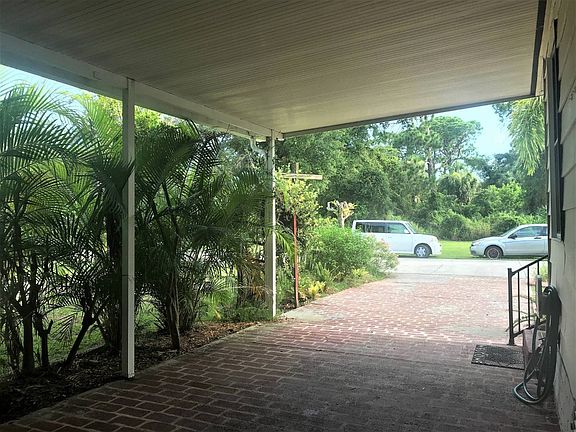 2nd image of 2545 Merrman Dr