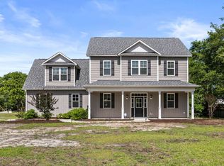 204 Shellbank Dr, Sneads Ferry, NC 28460