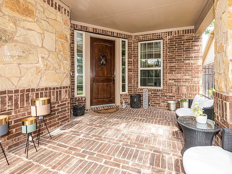 6 Camplight Ct — Photo 3
