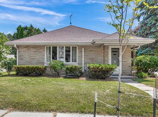 1035 Pershing Ave, Sheboygan, WI 53083