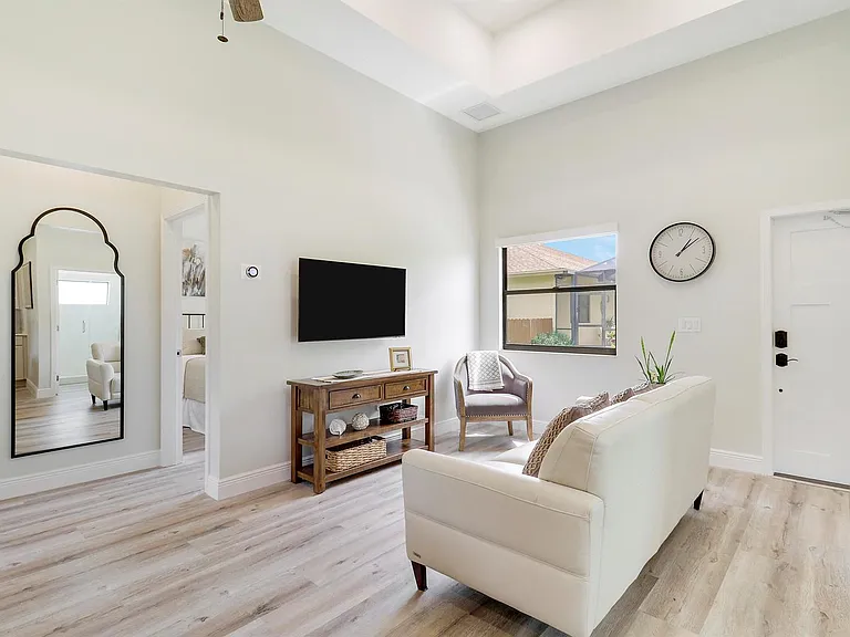 10735 Lantana Rd — Photo 2