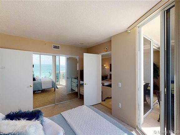 4th image of 17555-17555 Collins Ave #802
