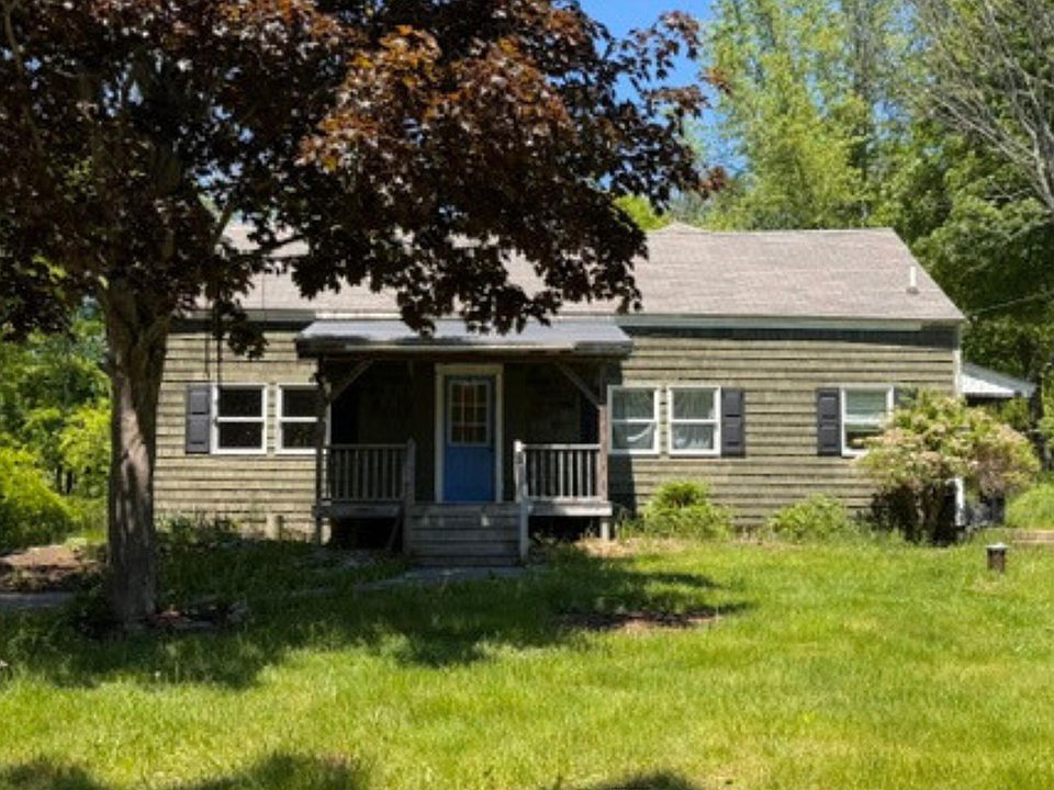 1st image of 72 Beaver Hill Road