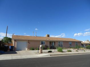 5623 Bohemio Ct SW, Albuquerque, NM 87105