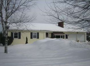 595 Walnut Hill Rd, North Yarmouth, ME 04097