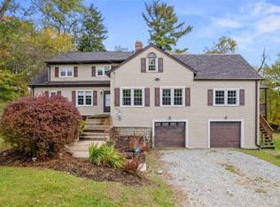 860 E McMurray Rd, Venetia, PA 15367