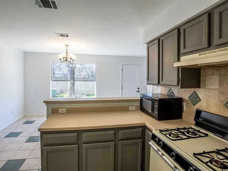 14010 Conner Downs Dr — Photo 9