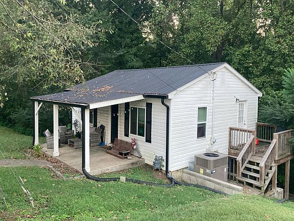 2nd image of 103 Hillcrest Dr N