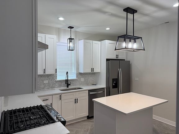 2nd image of 1218 S 59th Ave #2