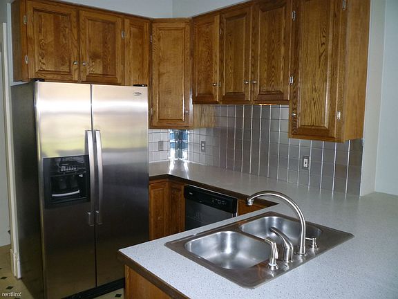 600 Kitchen