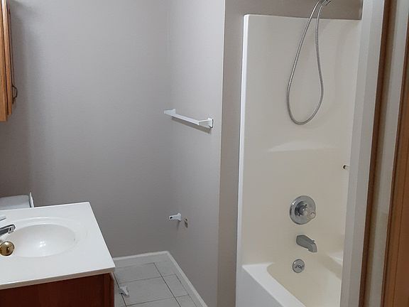 5th image of 1707 Brooklyn Dr APT C