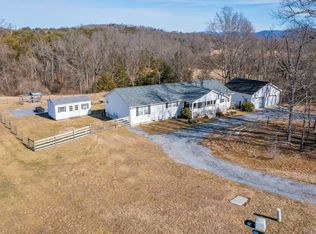 130 Amber Woods Dr, Glasgow, VA 24555