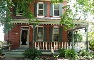 102 N New St, Nazareth, PA