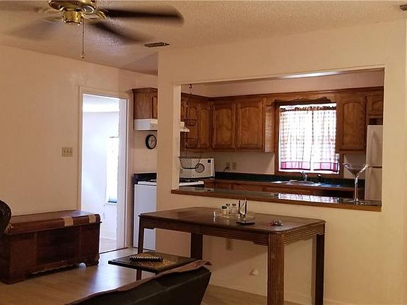 5th image of 214 Sunrise Ln