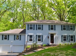 25 Lionel Ct, Middletown, NJ 07748