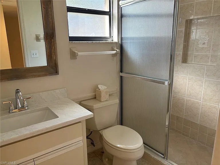513 Lake Louise Cir #101 — Photo 15