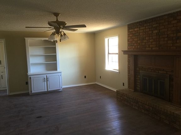 5th image of 3504 Fairfield Dr