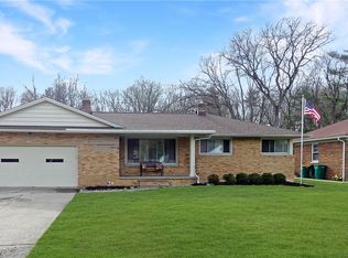 6510 Crossview Rd, Seven Hills, OH 44131