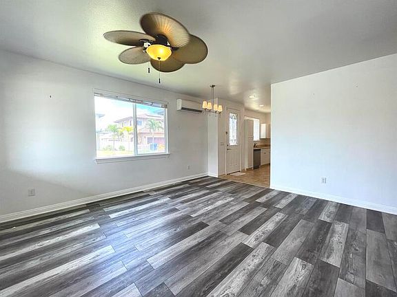 3rd image of 1101 Kukulu St Unit 73