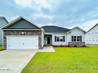 115 Woodford Dr, Jacksonville, NC 28540