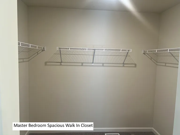 3820 Sterling Dr — Photo 12