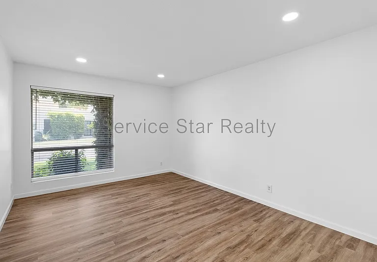 7320 E Rose Ln — Photo 14