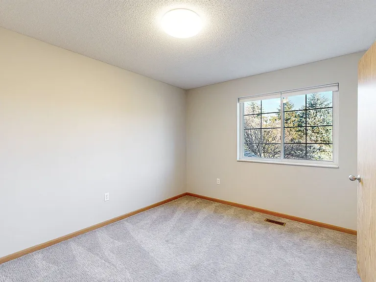 Cedar Pointe Townhomes — Photo 63